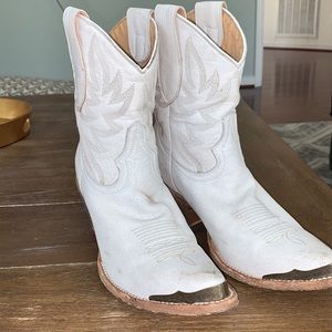 Idyllwind by Miranda Lambert Cowboy boots wheels western booties 7.5 leather